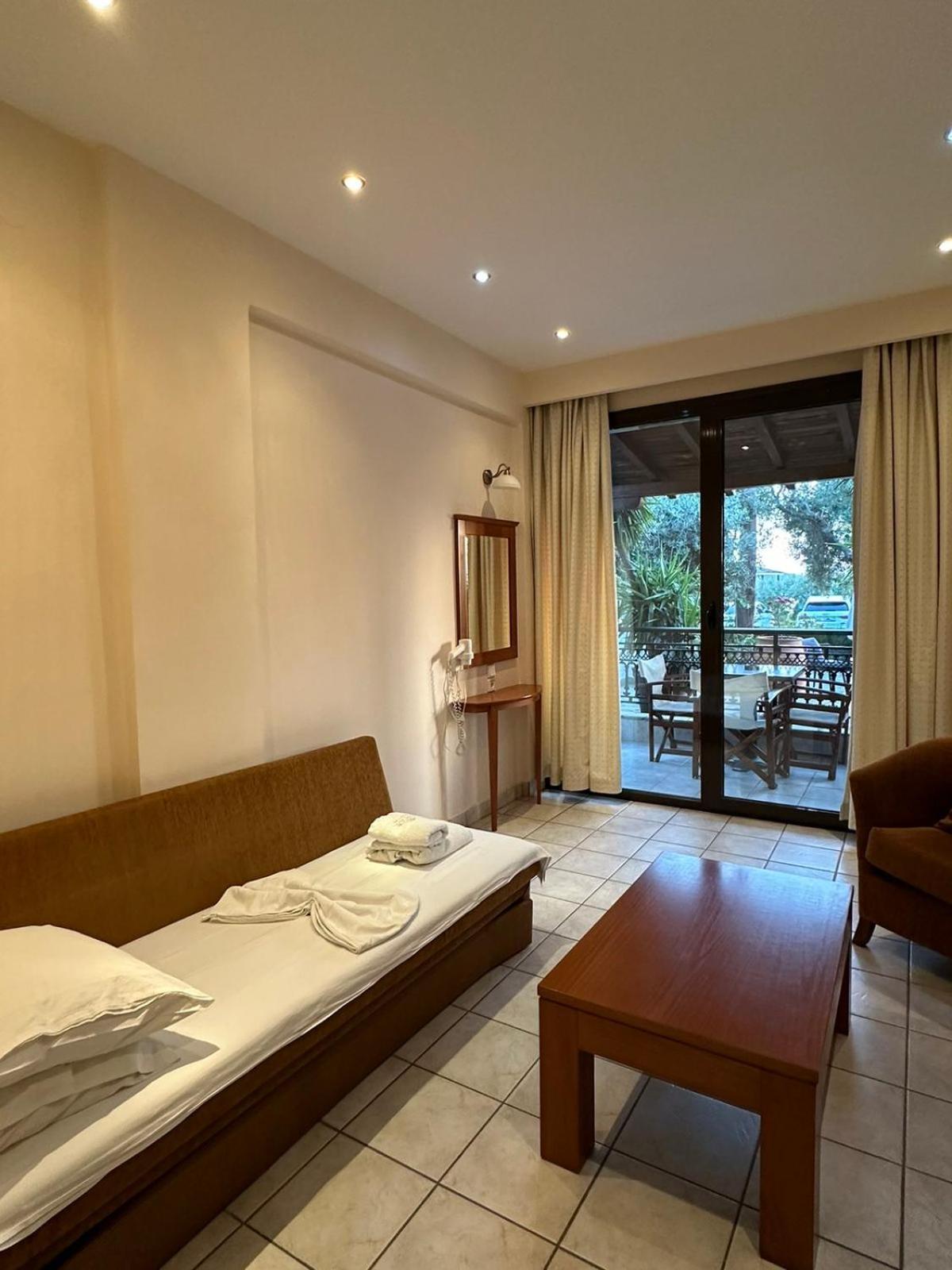 Pyrgos Hotel Ouranoupoli Ngoại thất bức ảnh